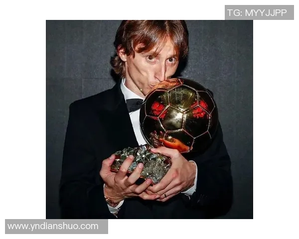 六月二日出生的足球天才们：从世界级球星到历史传奇的成长之路