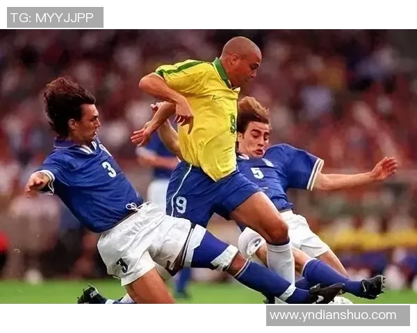 足球历史球星地位排名盘点 谁是足坛真正的传奇人物