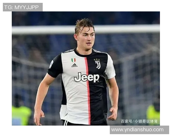 足球巨星亲笔手稿珍藏图展现绿茵岁月与荣耀瞬间 足球巨星亲笔手稿珍藏图展现绿茵岁月与荣耀瞬间